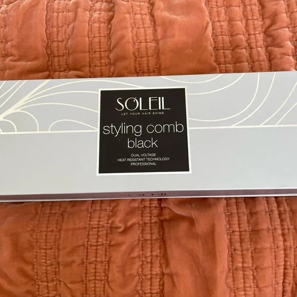 Soleil Black Hair Straightening Brush - Picture 3 of 4